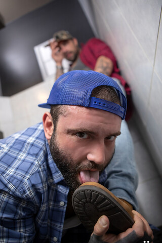 Hairy gay truckers Ryan Bones & Markus Kage suck & fuck in a public bathroom