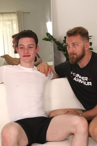 Big Bryce Beckett Meets Flexible Teen Kingsley Kross