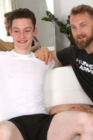 Big Bryce Beckett Meets Flexible Teen Kingsley Kross