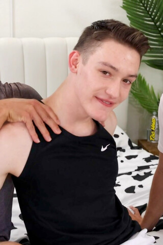 Threesome Fun - Kingsley Kross Leslie Madison & Thomas Rosewood Show Off Their Freaky Sides