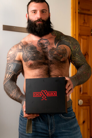 The Cock Block - Markus Kage, Oliver Jones