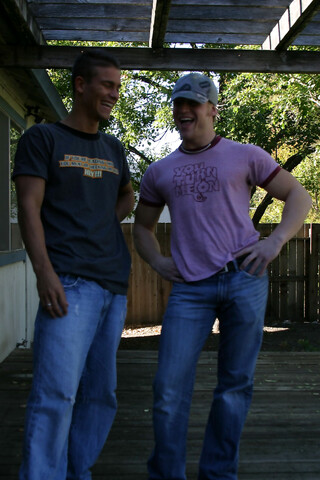 Handsome twinks Phoenix & Kenny get naked and masturbates together
