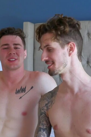 Mason Skyy introduces Milo Dawson in the GayHoopla Experience!