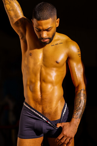 Tatted Stud James Harp Does The Stroke 'N Poke For The Cameras!