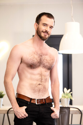 Bromo Franky Fox, Gabriel Phoenix