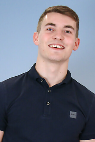 Young Straight Rugby Lad Lucas' First Ever Manhandling & his Big Uncut Cock Shoots Bucket Loads!