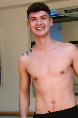 Young Straight Lad Charlie Wanks his Big Uncut Cock & Shoots Jizz Everywhere!