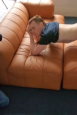 Meet our sexy new mate Tom Robinson
