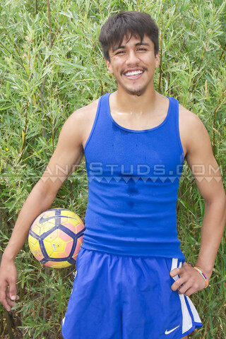 Uncut Guillermo: Cute Happy Soccer Jock Twink, Pees x2, Jogs & Works Nude, Shoots Fountains of Mexican Milk!